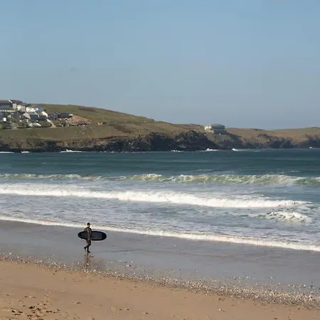 Family In Newquay Parking 3 Mins To * نيوكويي